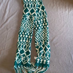 Oversized winter scarf